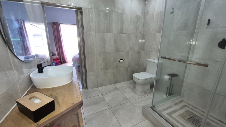 Commercial Property for Sale in Mossel Bay Rural Western Cape